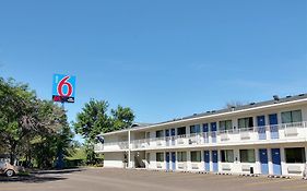 Motel 6 Bismarck